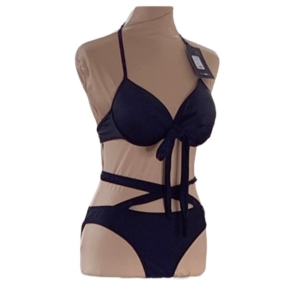 2 Piece Bikini Sets Size L - Picture 2 of 9